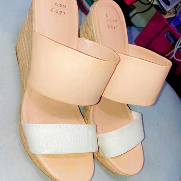 White and Tan Wedges - Picture 1 of 4